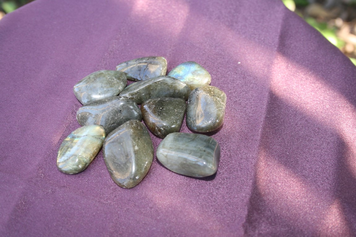 Labradorite Tumbled Stones of magic 4377